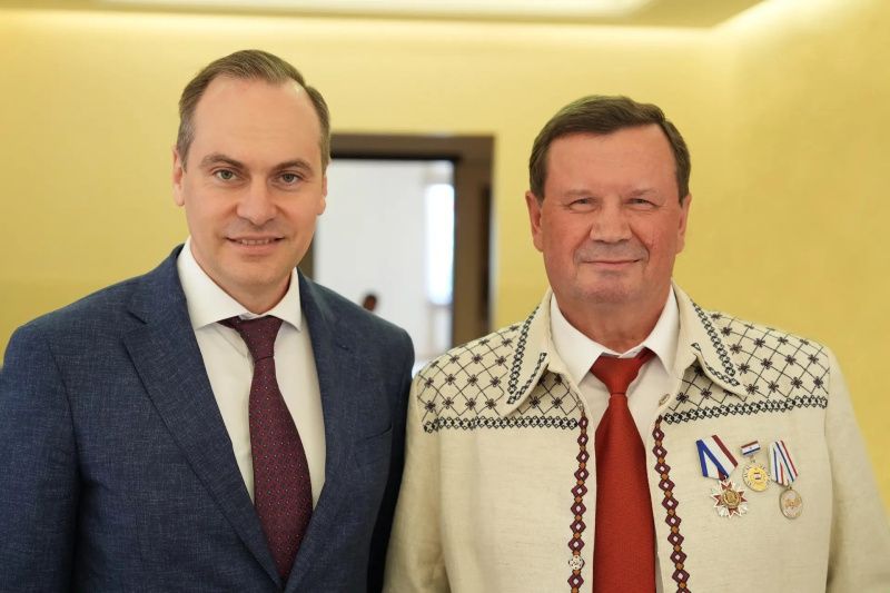 «Чтобы родной язык звучал в каждой семье!» - Артём Здунов провел встречу с Юрием Мишаниным